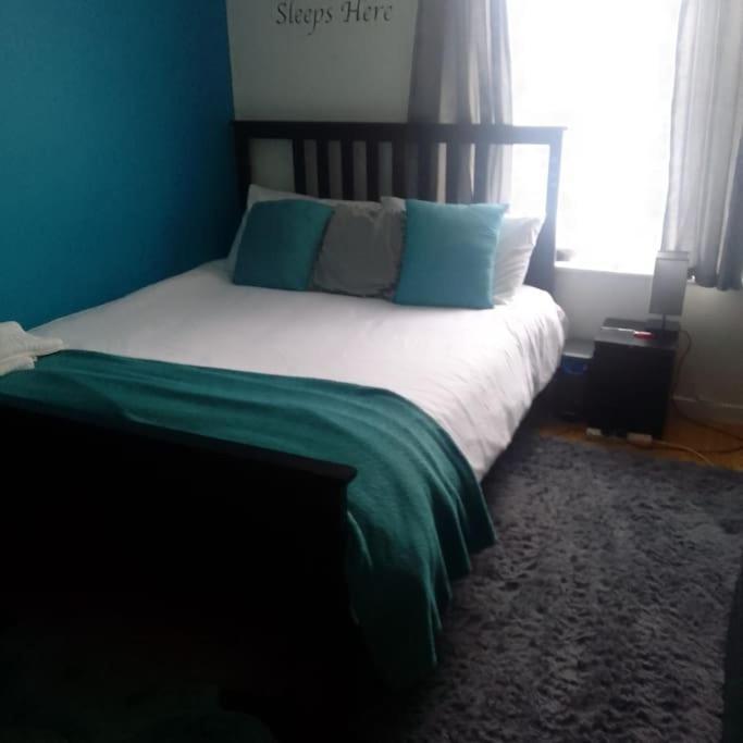 3 Bedroom Brixton Apartment Londen Buitenkant foto